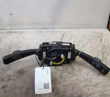 Volvo V60 Wiper turn signal indicator stalk/switch 31343218 31334647 31364169