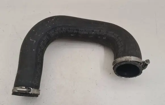 Audi Q7 4M Intercooler pipe mounting bracket 4M0145738N