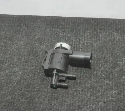 Audi A4 S4 B8 8K Turbo solenoid valve 1K0906283A
