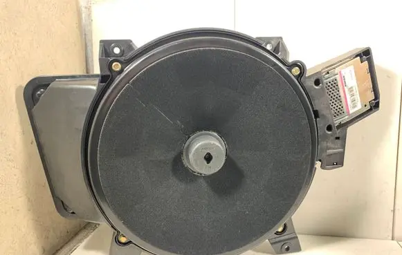 Audi A8 S8 D3 4E Subwoofer speaker 4E0035412D