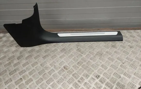 Audi A8 S8 D4 4H Front sill trim cover 4H1867272F