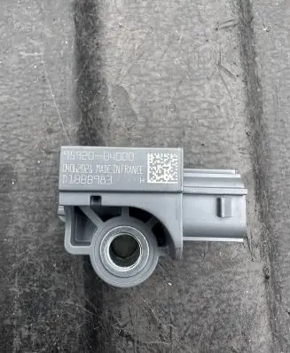 KIA Sportage Airbag deployment crash/impact sensor 95920B4000 D1BBB983 106121