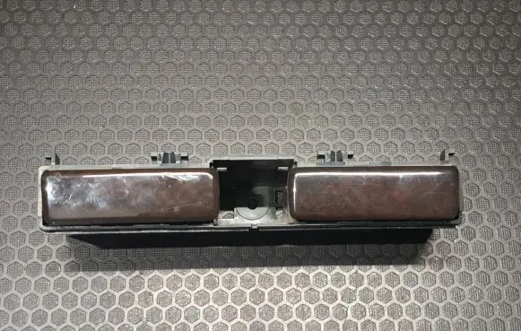 Volkswagen Phaeton Ashtray (front) 3D0857558B