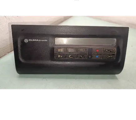Volkswagen PASSAT B4 Climate control unit 3a0907044