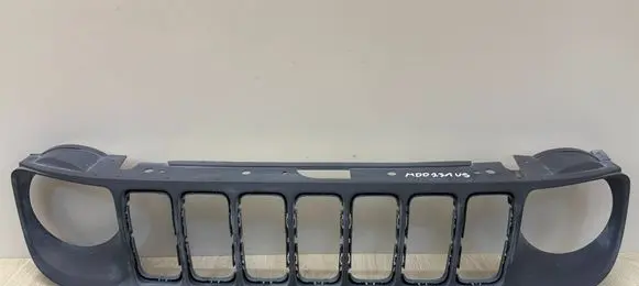 Jeep Renegade Front bumper upper radiator grill 52088680