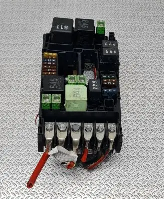 Audi A3 S3 8V Fuse module 5Q0937125A 051328210615