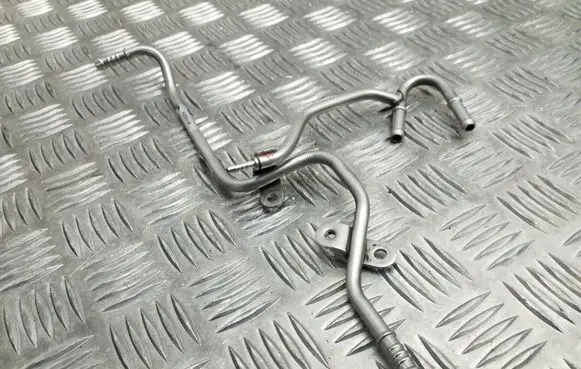 Skoda Superb B6 (3T) Fuel return line/hose 03L201360AD