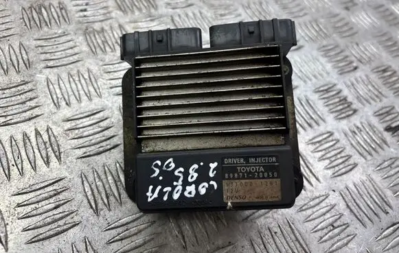 Toyota Corolla E120 E130 Fuel injection control unit/module 8987120050