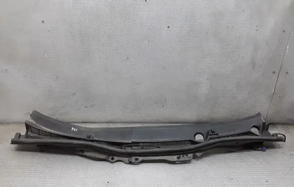 Mazda 2 Wiper trim