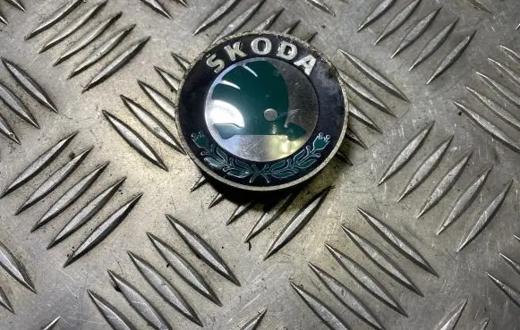 Skoda Fabia Mk1 (6Y) Original wheel cap 6U0601151L