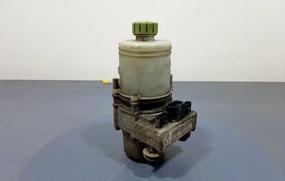 Volkswagen Polo Power steering pump 6Q0423155AA