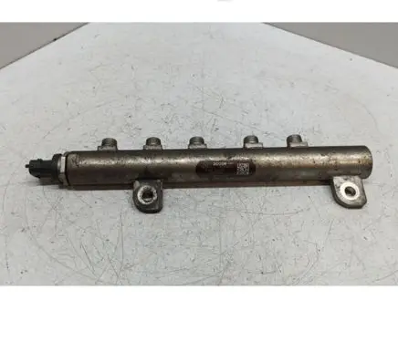 Opel Zafira B Fuel main line pipe 0445214095 55197370 002210L1