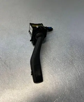 Volkswagen Golf V Wiper control stalk 1K0953519