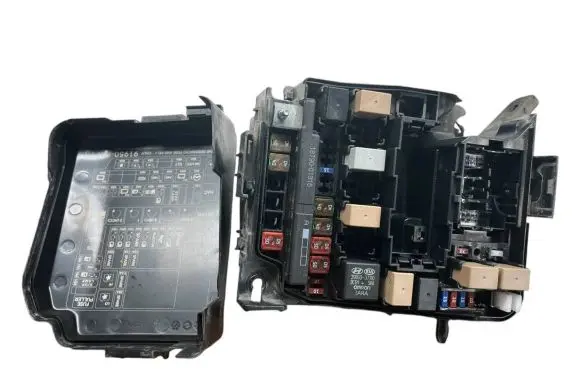KIA Ceed Fuse box set 91216A2322 20130911 91950A2710