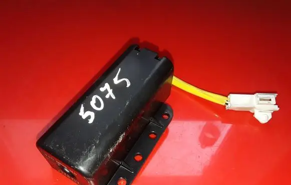 Mitsubishi Pajero Passenger airbag on/off switch 8610A059