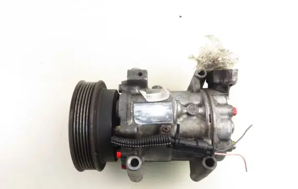 Renault Kangoo II Air conditioning (A/C) compressor (pump)
