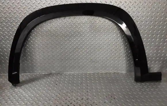 BMW XM Fender trim (molding) 51779450913 9450913 51175A4FFE7