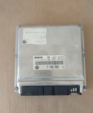 BMW 7 E38 Engine control unit/module 7786581 778701A 0281010314
