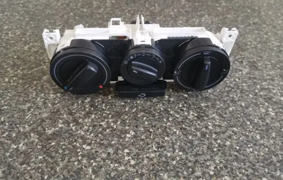 Volkswagen Golf IV Climate control unit 1J0819045F