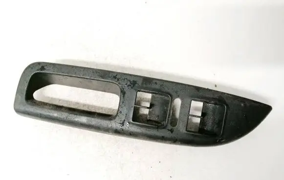 Skoda Octavia Mk2 (1Z) Front door window switch trim 1z1867171