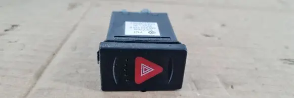 Volkswagen PASSAT B5 Hazard light switch 3B0953235B PA66GF30J