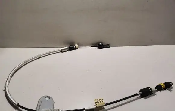 Volvo XC90 Gear shift cable linkage 31492811