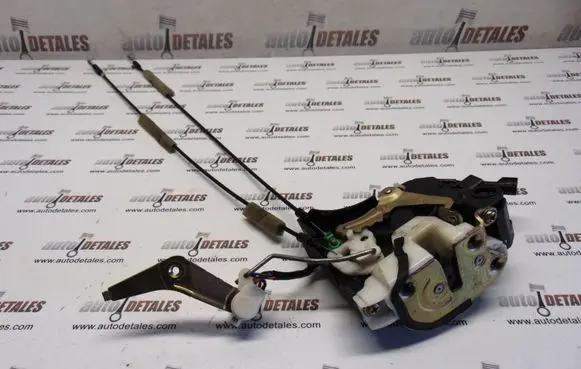 Mitsubishi Grandis Front door lock