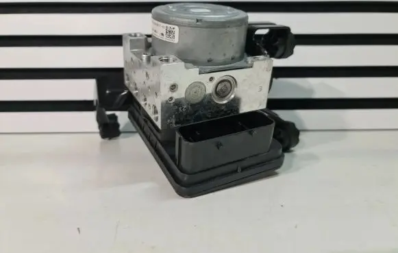 BMW M4 F82 F83 ABS Pump 8469017 34518469017 8096587