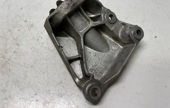 Volkswagen Phaeton Engine mounting bracket 3D0399113A