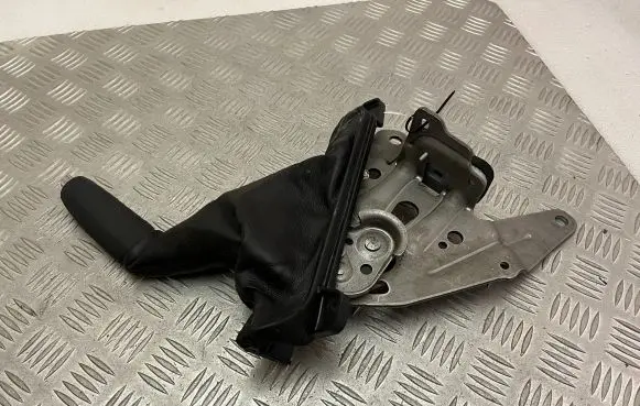 Ford Mustang VI Hand brake release handle 
