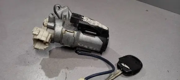 Toyota Yaris Ignition lock 45020521 8978352010