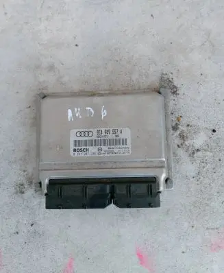 Audi A4 S4 B6 8E 8H Engine control unit/module 8e0909557a