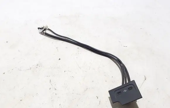 Mercedes-Benz C W206 USB socket connector A2066800406
