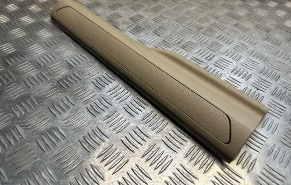 Front sill trim cover