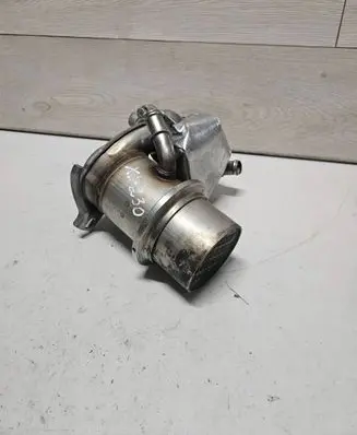 Volkswagen Caddy EGR valve cooler 04L131512AJ FW000006