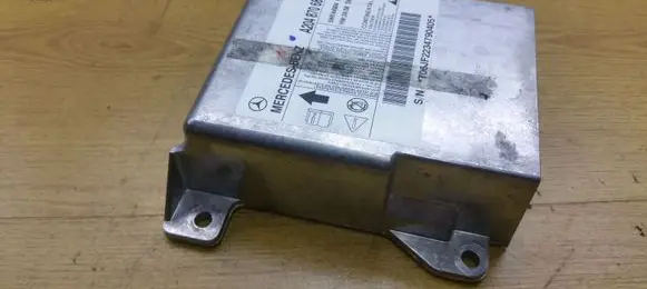 Mercedes-Benz C W204 Airbag control unit/module A2048706826