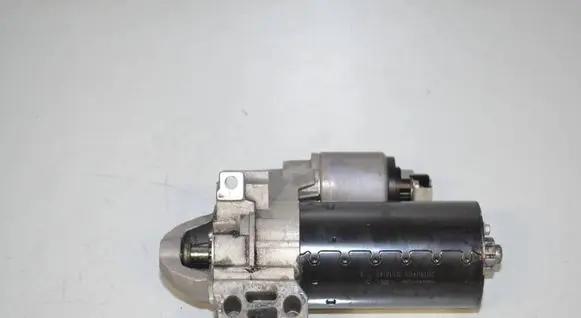 BMW 3 F30 F35 F31 Starter motor 8574102 12418574102 12418581099