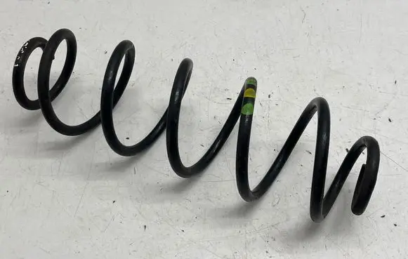 Peugeot 5008 II Rear coil spring 