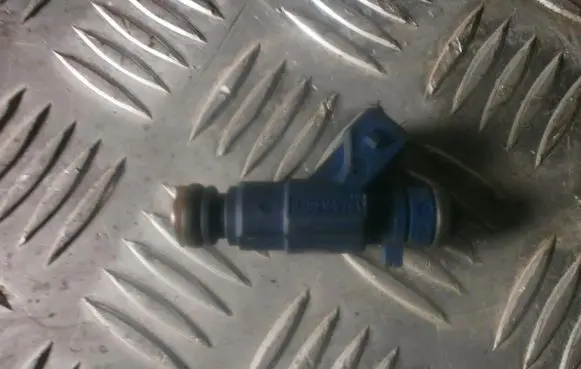 Peugeot 206 Fuel injector 0280155794