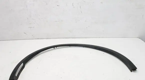 Tesla Model Y Front arch trim 168385900A
