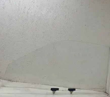 Toyota Corolla E100 Front door window glass four-door 43R00011