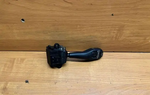 BMW 5 E39 Wiper control stalk 8375407 01204010