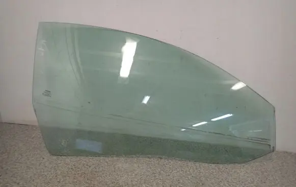 Nissan Micra C+C Sliding door window/glass 