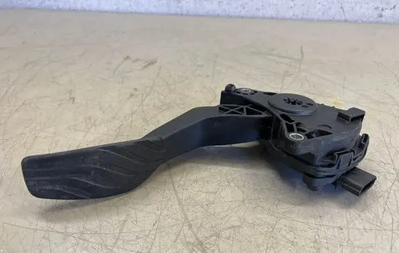 Renault Kadjar Accelerator throttle pedal 180024BA0B
