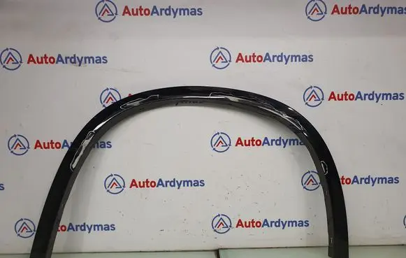 Front arch trim