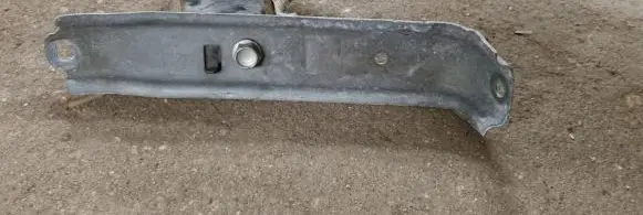 Mitsubishi Outlander Radiator support slam panel bracket 6400D977