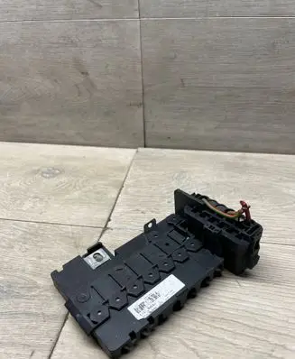 Skoda Roomster (5J) Fuse module 6R0937550A