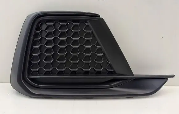 Audi A1 Front bumper lower grill 82A807682E
