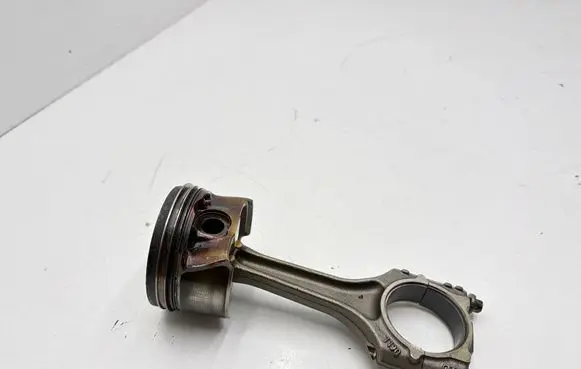 Skoda Octavia Mk4 Piston with connecting rod 02606LJ1