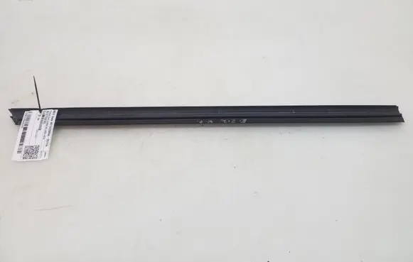Mercedes-Benz E W212 Front door trim bar A2127250165